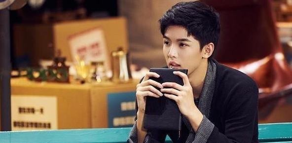 《小时光》里的林直存,20岁结婚有颜值有才华,现实版的顾末易!